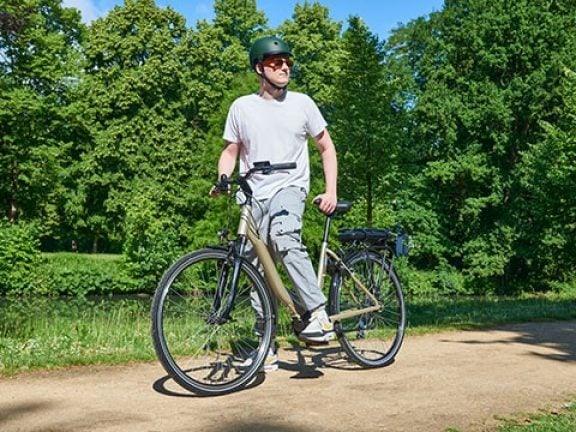 Vélo électrique Eterra: Modèle Meddio 7-Speed