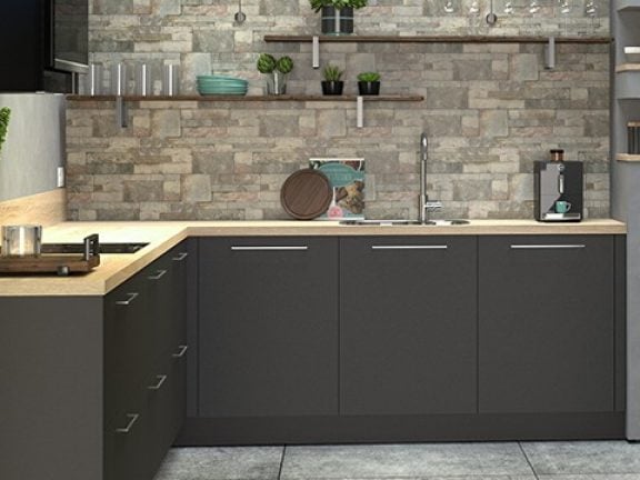 Cuisine industrielle gris foncé