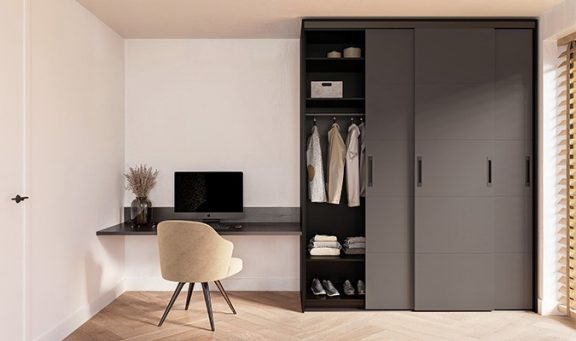 Bureau et armoire sur mesure