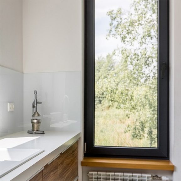 Fenêtre sur mesure salle de bains