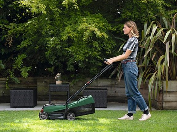 Choisir la tondeuse idéale pour votre gazon