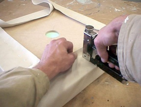 Kunstleer bevestigen