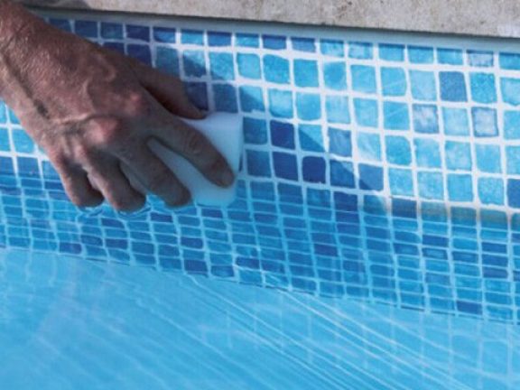 ligne d'eau sale piscine