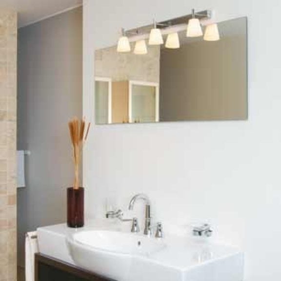 Lumière orientée près du miroir